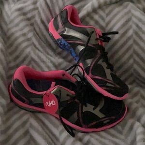 Brand new Ryka sneakers!